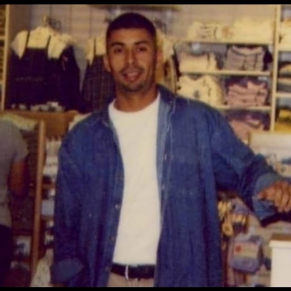 Meet your Posher, Robert - Picture 7 of 16